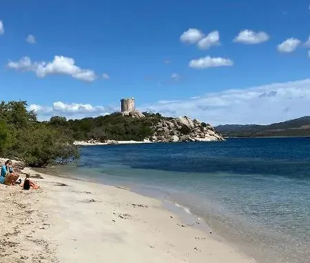 Pieds Dans L'eau Sur La Hébergement de vacances Pianottoli-Caldarello (Corsica)