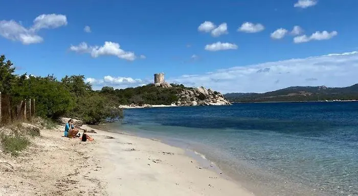 Pieds Dans L'eau Sur La Hébergement de vacances Pianottoli-Caldarello (Corsica)