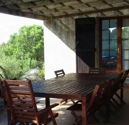 Feriehus Pieds Dans L'eau Sur La Pianottoli-Caldarello (Corsica)