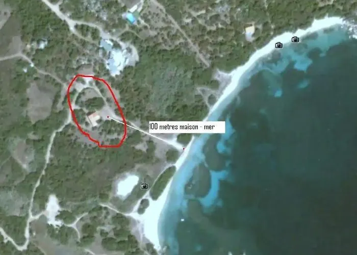 Pieds Dans L'eau Sur La 度假居 *